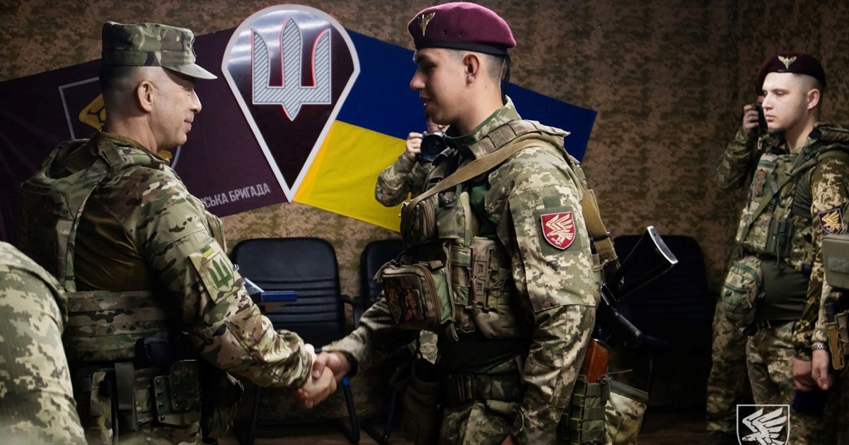 Захисник зі Жмеринки Андрій Аверін нагороджений нагрудним знаком «Хрест хоробрих»