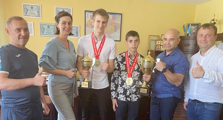 Покровські боксери повернулись з чемпіонату Європи із «золотом» і «бронзою»