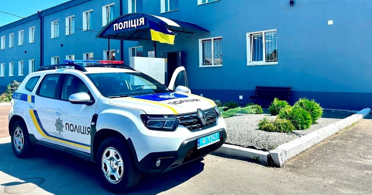 Чотири сотні хибних викликів в екстрені служби: статистика звягельської поліції