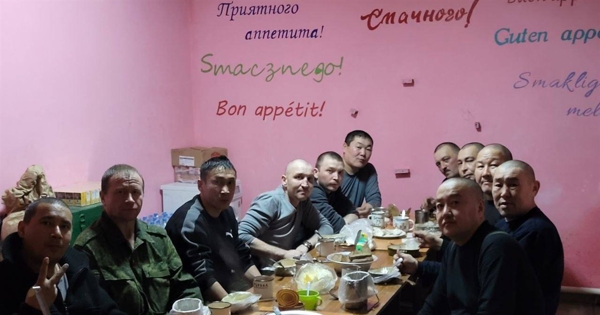 В Запорізькій області окупанти розмістили свою базу та військовий госпіталь в сільській школі