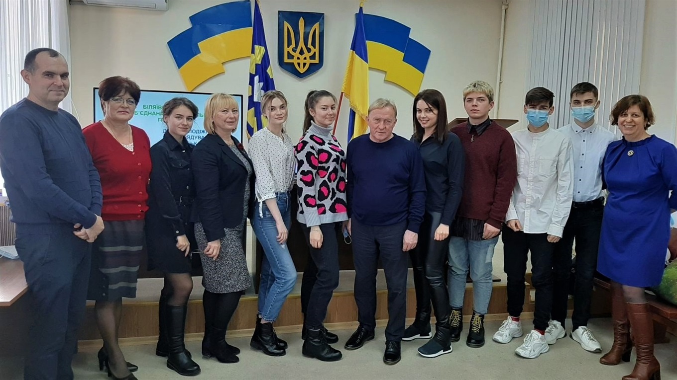 Кращі студенти Біляївської громади брали участь у сесії: вони ухвалили актуальні для громади проєкти
