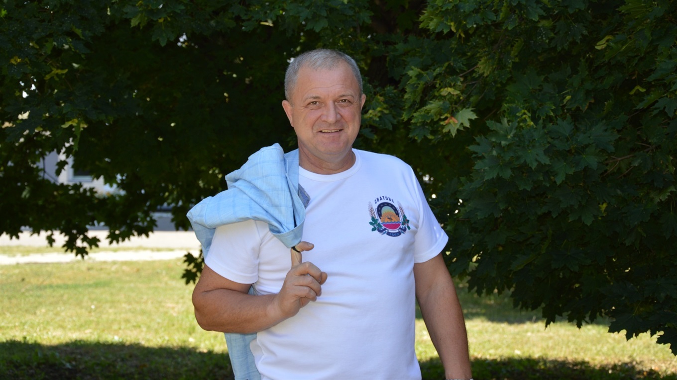 «Люблю Схід України — свою малу батьківщину». Чому Сватівський мер Євген Рибалко йде у нардепи