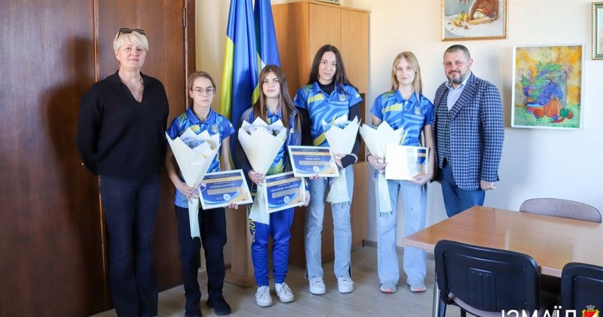 В Ізмаїлі нагородили спортсменок, які здобули золото чемпіонату світу з грепплінгу