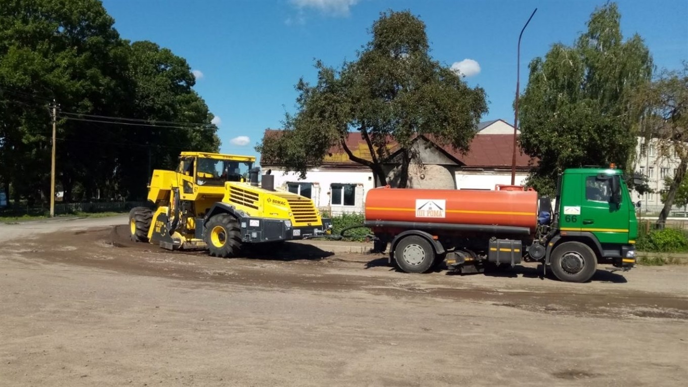Почали ремонтувати дві ділянки дороги Шарпанці-Тартаків між селами Борок, Боб'ятин і Лещатів