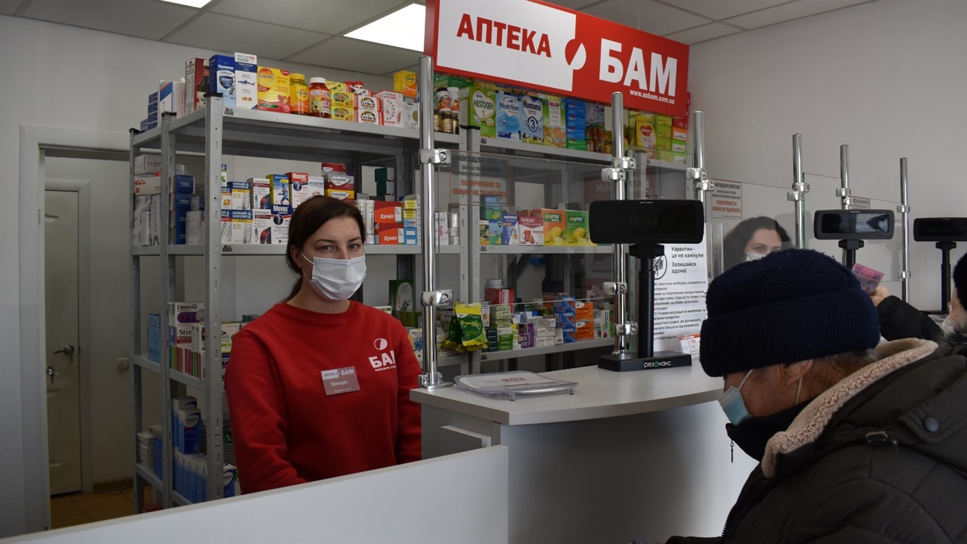 В Україні заборонять продаж ліків неповнолітнім: у Раді вже підготували законопроєкт