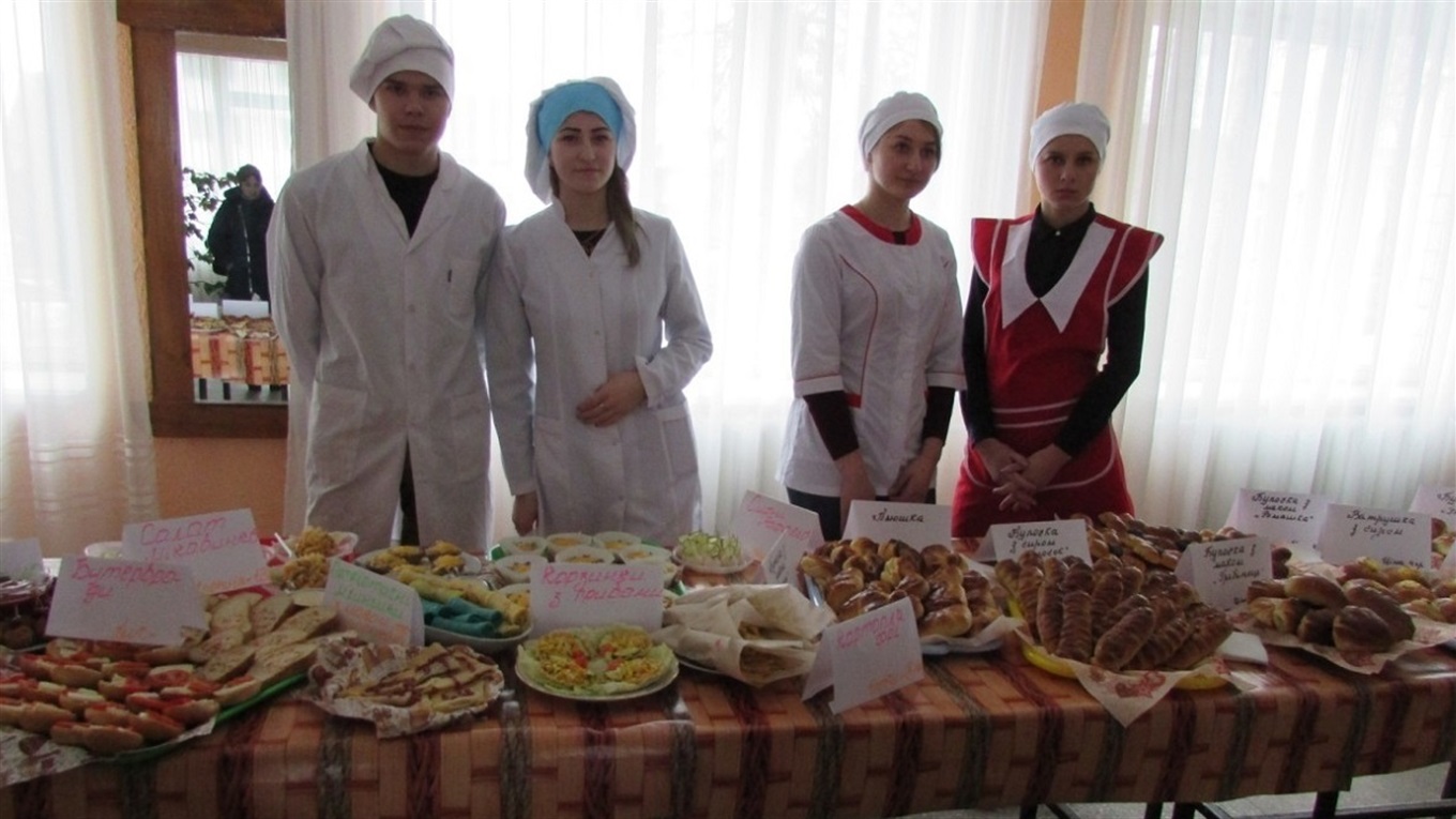 Учні Гущинецького училища збирають кошти на лікування хворої дівчинки