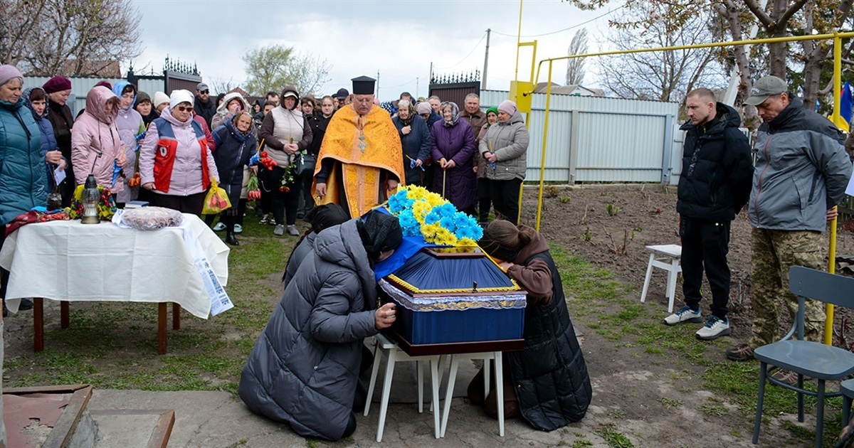 Тепер він духовний воїн на Небесах - у Слободі попрощалися із Захисником Миколою Малаховим