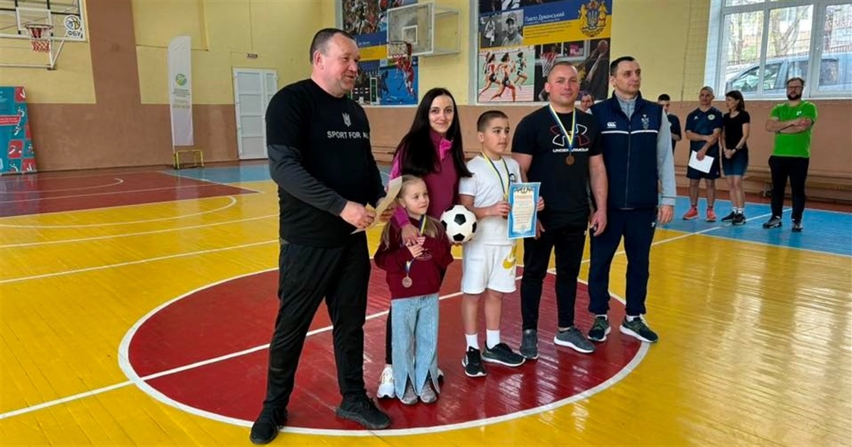 Родина городоччан Залуцьких посіла ІІІ місце на обласних змаганнях «Тато, мама, я — активна сім’я»
