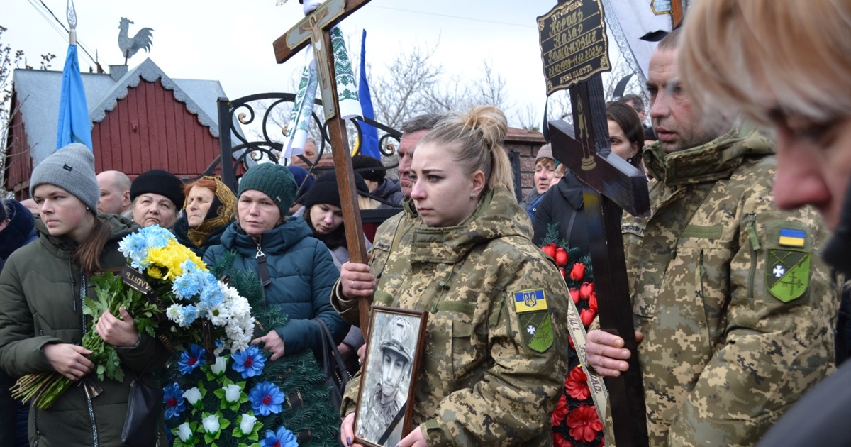 Чортківська громада провела в останню путь Героя Короля Назара