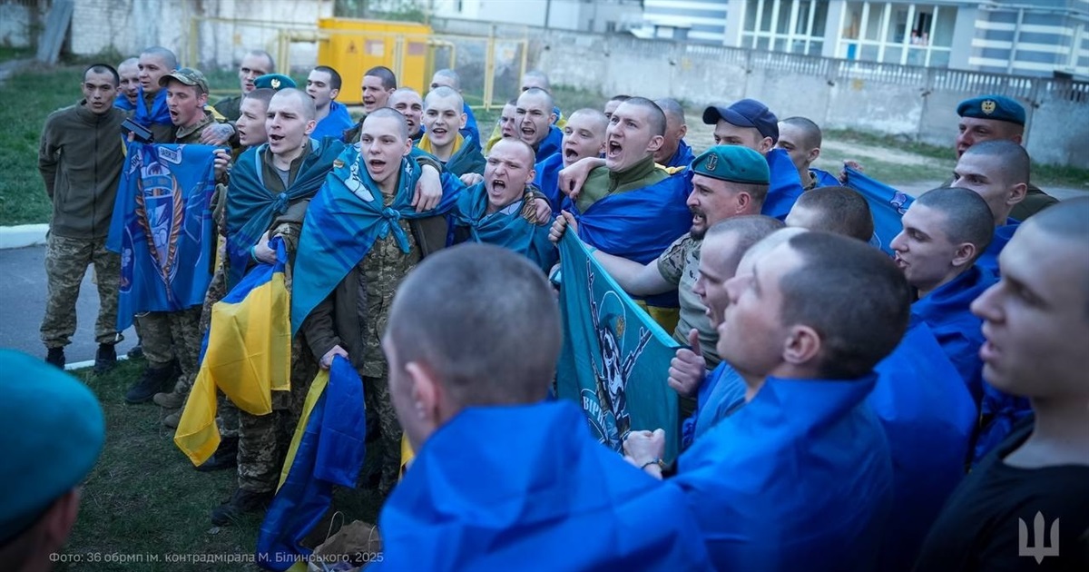 Вісім бійців з Бердянщини було звільнено під час останнього обміну полоненими