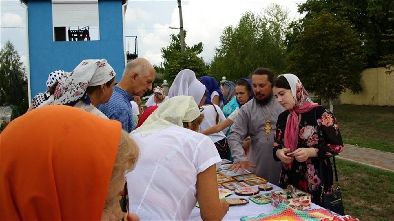 У Свято-Успенському храмі Біляївки відбувся ярмарок "Діти дітям": скільки коштів зібрали учасники 
