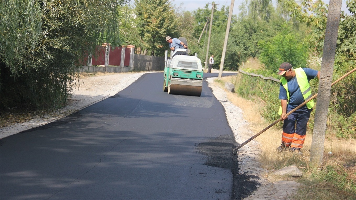 У Павлівці стало більше асфальтованих доріг