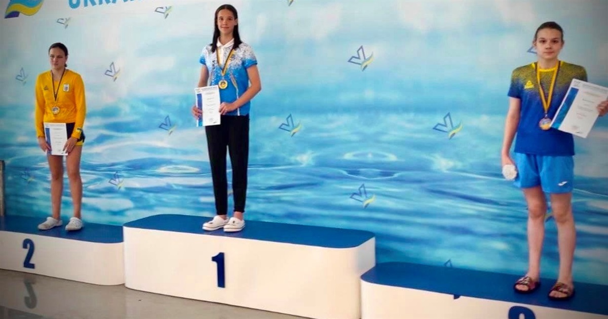 Плавчиня із Южноукраїнська стала чемпіонкою України на дистанціях серед юнаків