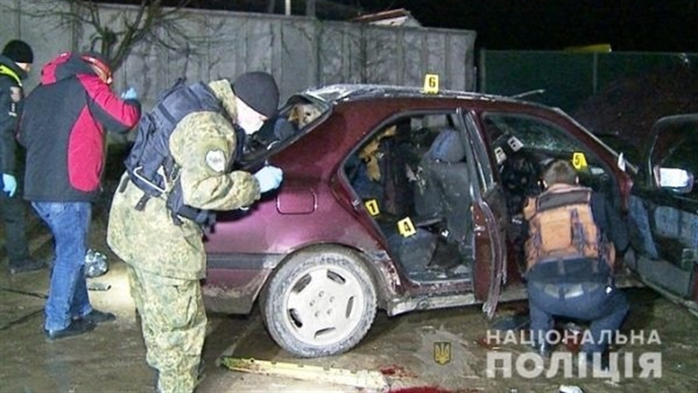 В Леляках на Жмеринщині в авто вибухнула граната: троє чоловіків в реанімації