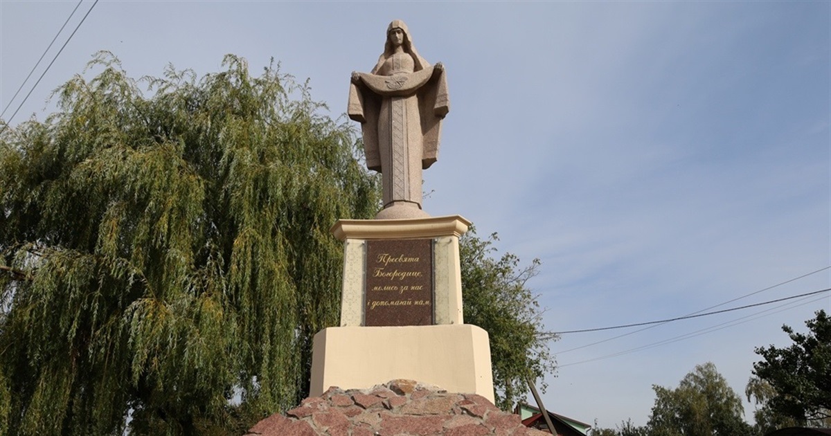 Загальноміська молитва за Україну у Звягелі: День Захисників і Захисниць