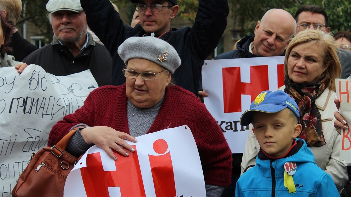 Вече на площади: зачем снова собирались активисты?