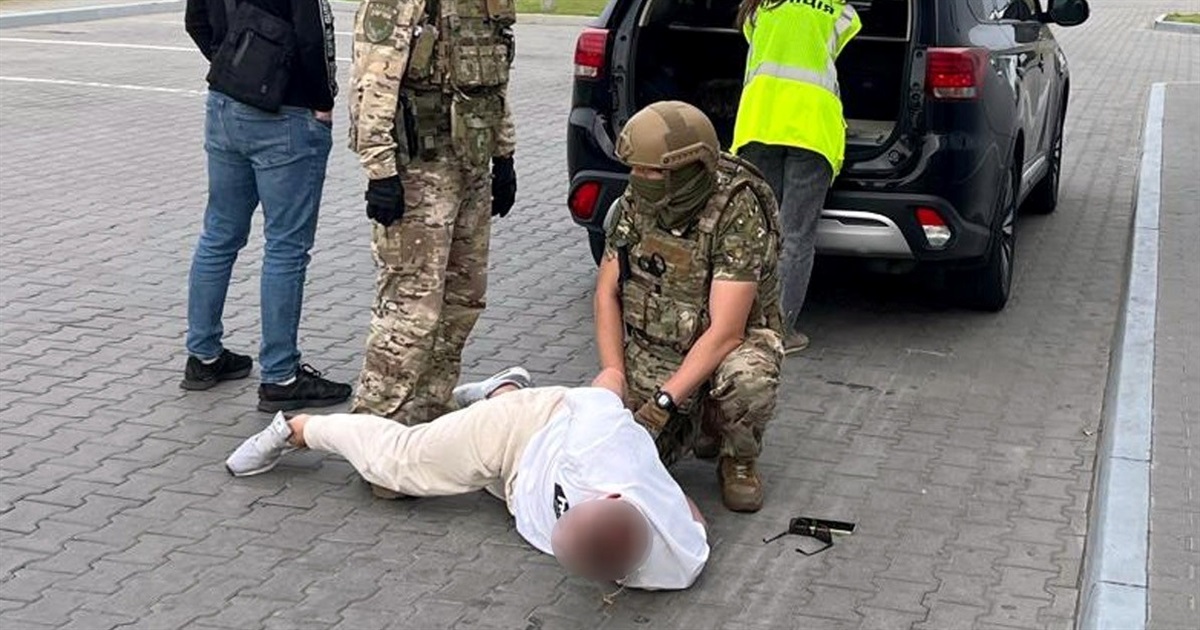 Двоє шантажистів вимагали у судді з Житомирщини 15 тисяч доларів