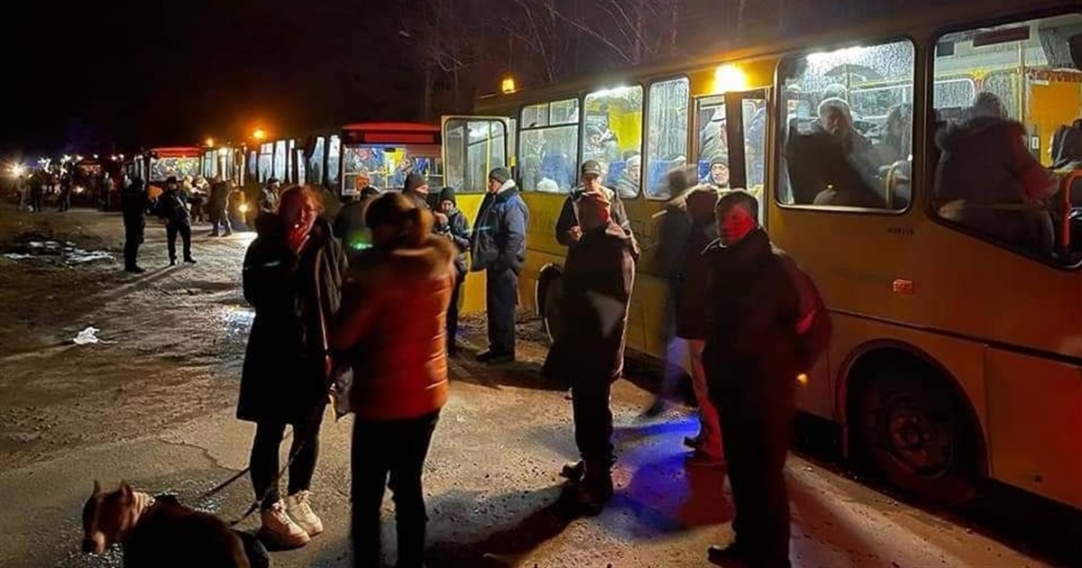З місць, де тривають бойові дії, до Переяслава евакуювали тимчасових переселенців
