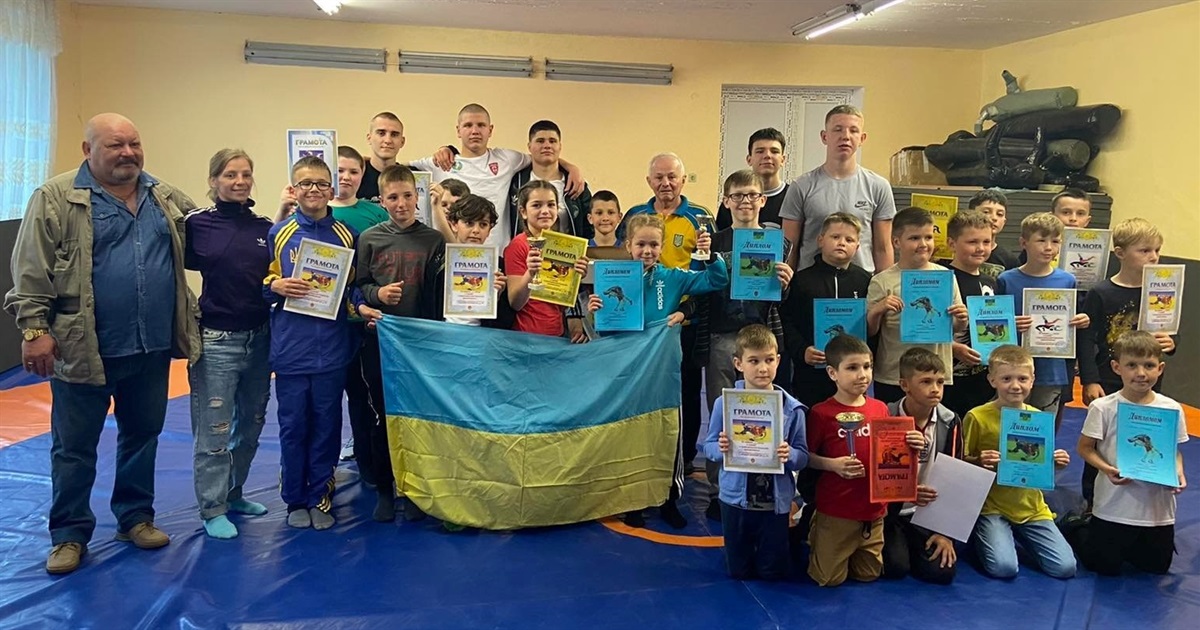 Червоноградські борці здобули 17 медалей на змаганнях у Нововолинську