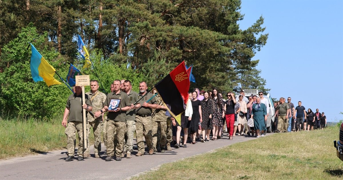 Втрата громади: Володимирець в останній день весни прощався з стрільцем-Героєм. Йому лише 19