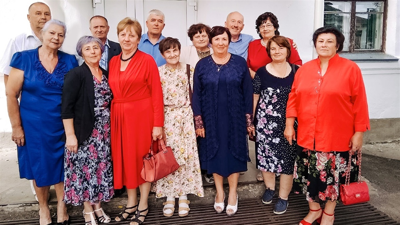 Через 50 років зустрілися випускники «Школи між каштанами». Згадок було багато