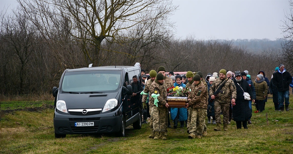 Його руки пахли хлібом і життям - в Зеленому Яру попрощалися із воїном Ярославом Грушком