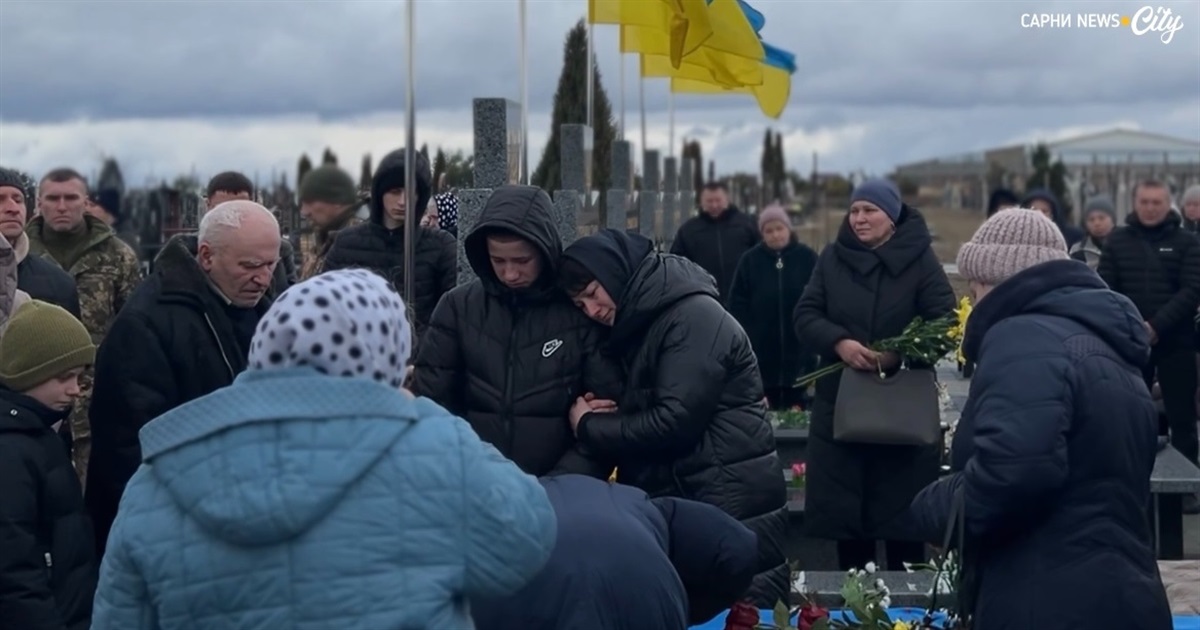 Остання путь Петра Кулька: у Сарнах попрощалися з воїном-кулеметником