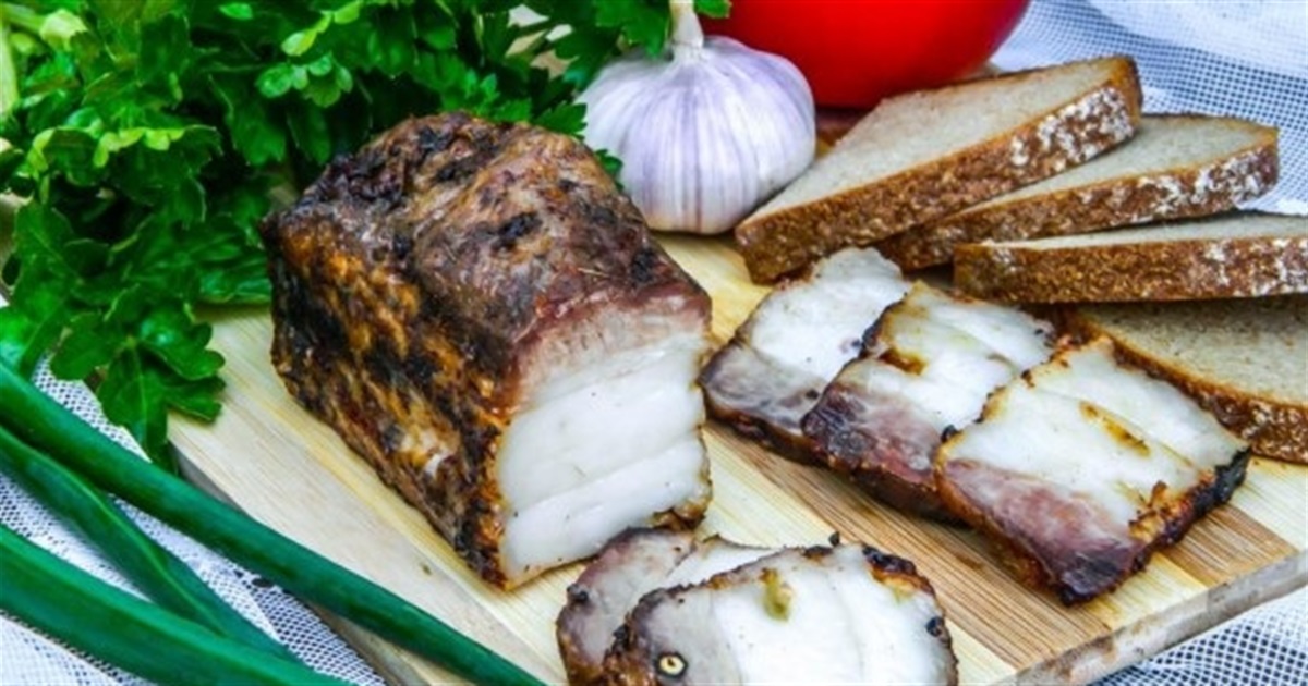 Сало: як засолити та скільки їсти