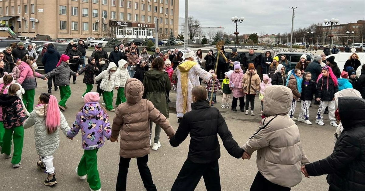 Святий Миколай подарував золотоніським дітям свято