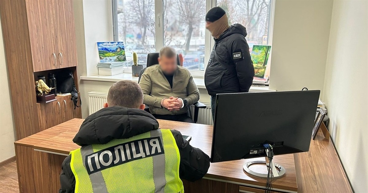 На Житомирщині затримали податкового консультанта, який вимагав 1,3 млн грн за "вплив" на перевірку