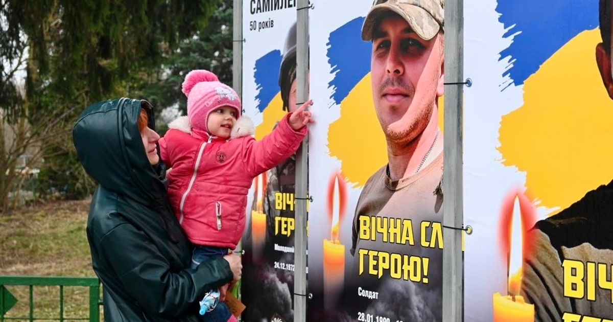 На Звягельщині відкрили ще одну Алею Слави на честь загиблих на війні земляків