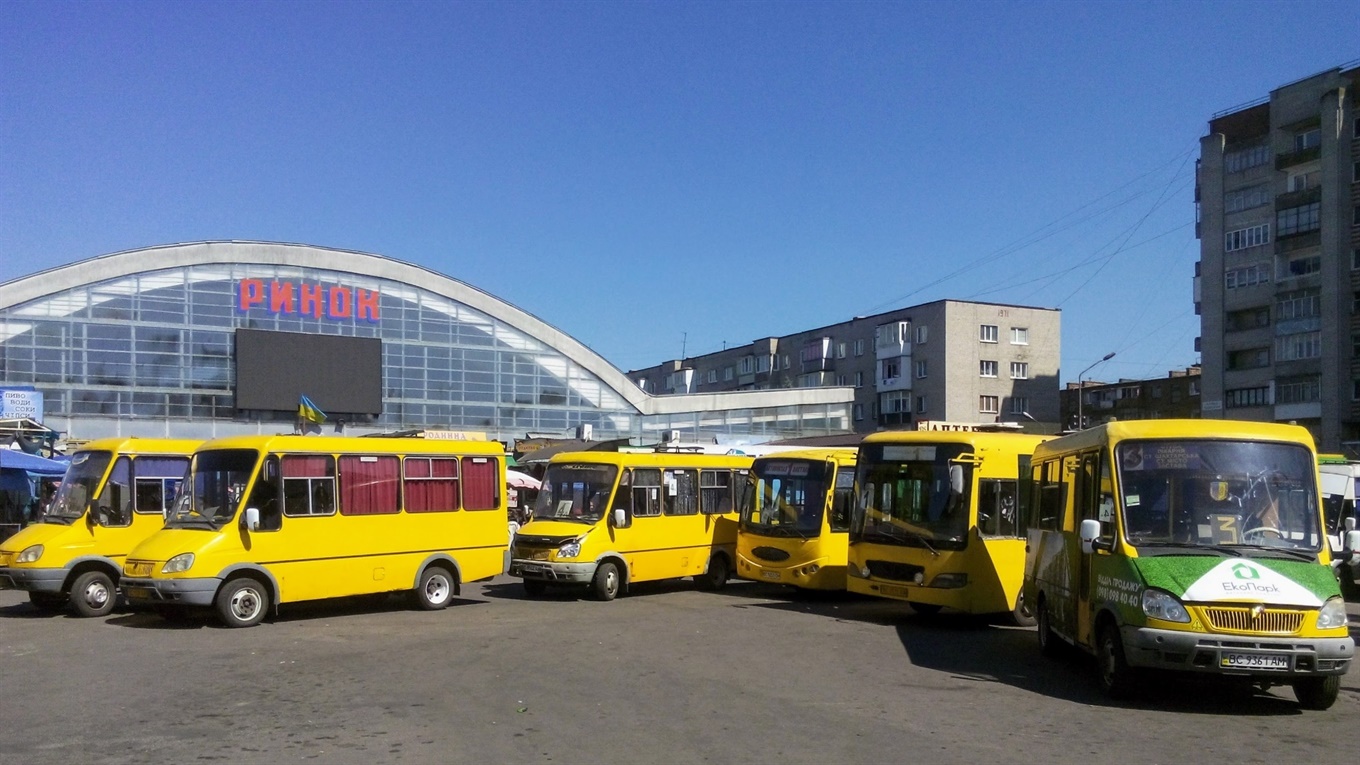 Керівники автортранспортних підприємств Червонограда просять підняти ціну на проїзд у маршрутках