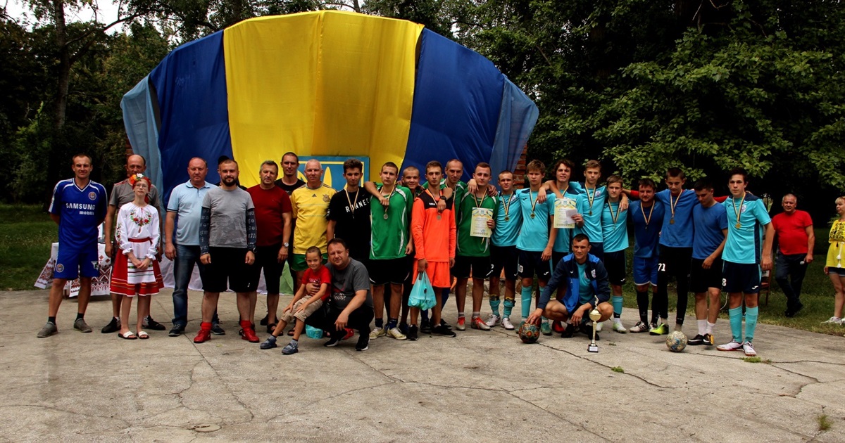 Грали у футбол та збирали кошти для ЗСУ: на Білопільщині відзначали День Незалежності України