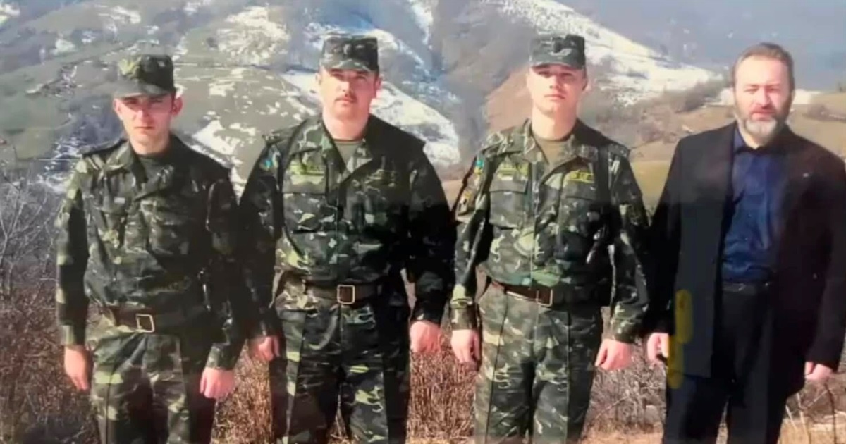 Сьогодні в Україні відзначають День українського миротворця
