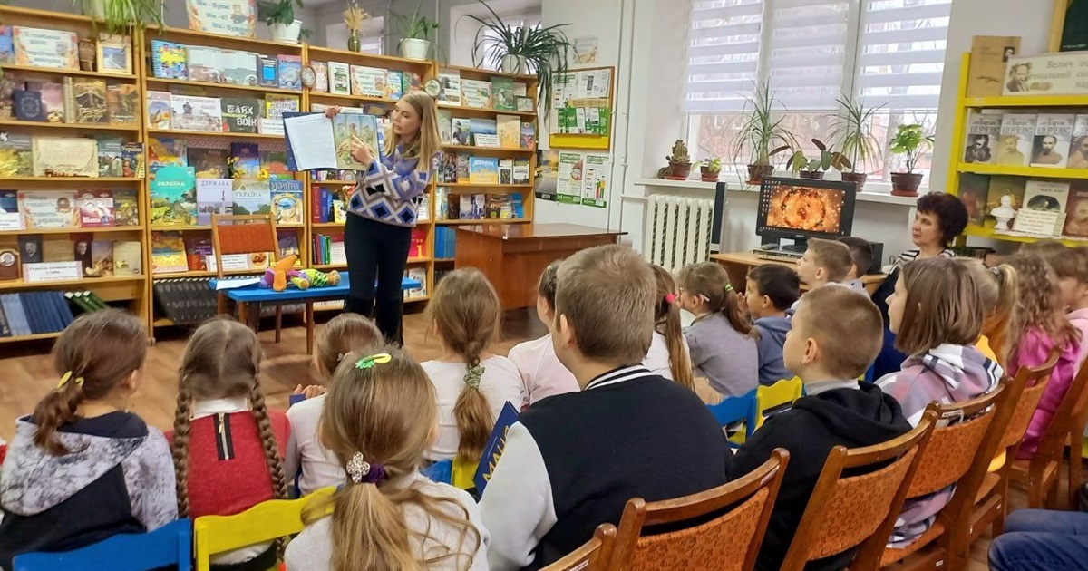 У дитячій бібліотеці відбулась презентація книги Анастасії Шульги “Маня і Різдво”