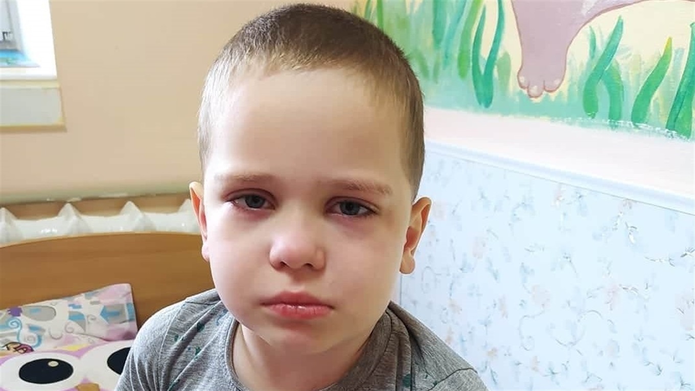 Ціна життя: багатодітна мама благає врятувати шестирічного сина