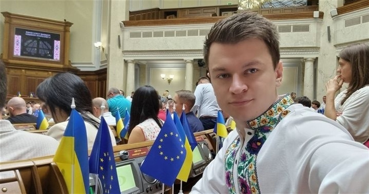 Подарунок на 6 мільйонів і квартира в Києві: нардеп зі Звягеля задекларував суттєві зміни у майні