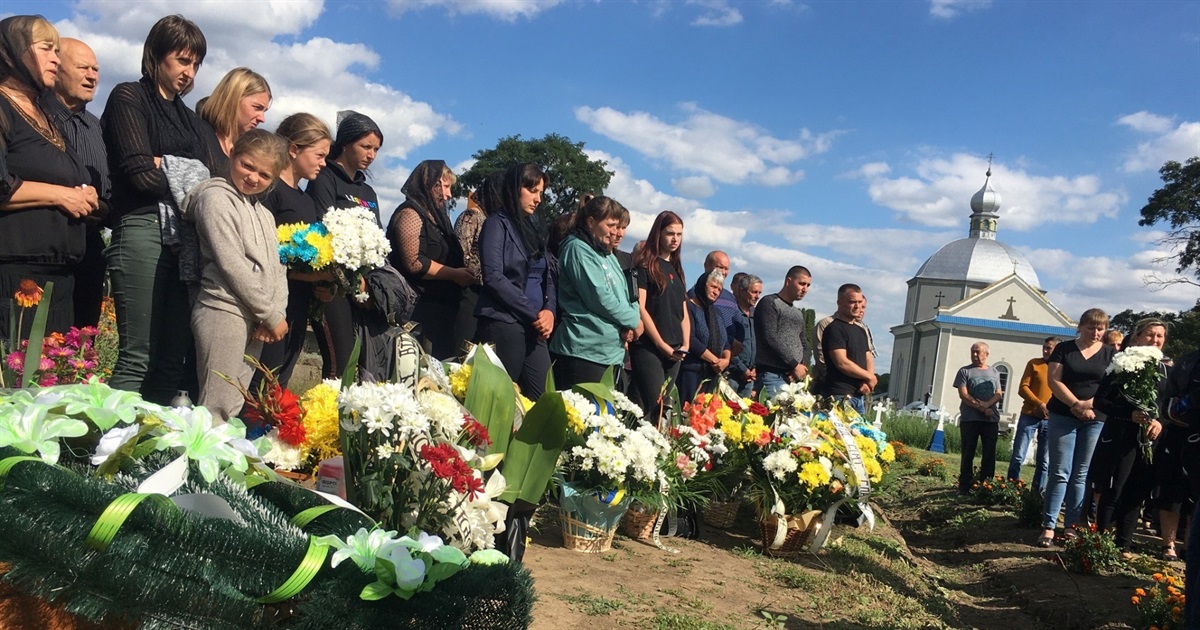 На Чортківщині рідне село Шульганівка попрощалось з Героєм Стрілецьким Богданом