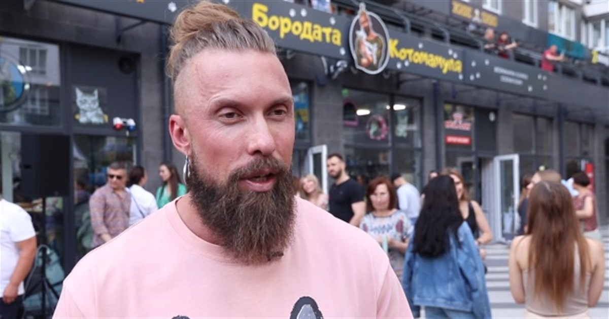 Зоозахисник Суровцев відкрив притулок для котиків в Ірпені: усі пухнасті шукають родини