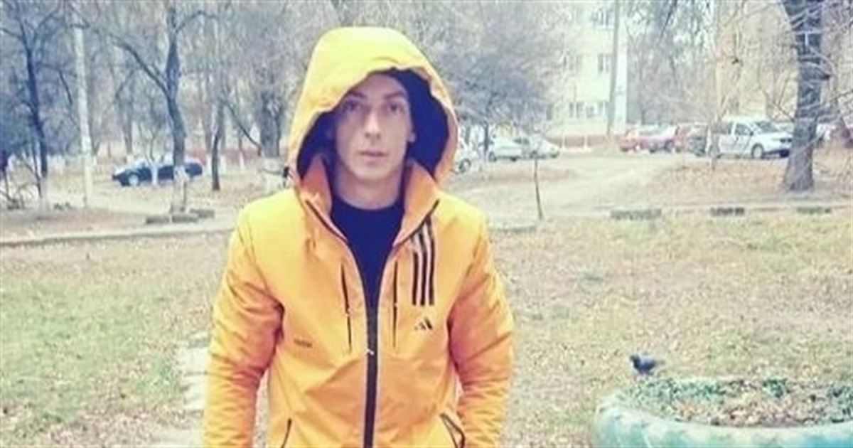 Попаснянин бесплатно развозит хлеб и помогает людям выехать из города