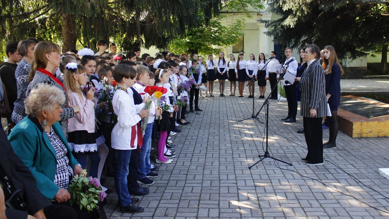 В Попасній вшанували загиблих у Другій світовій війні