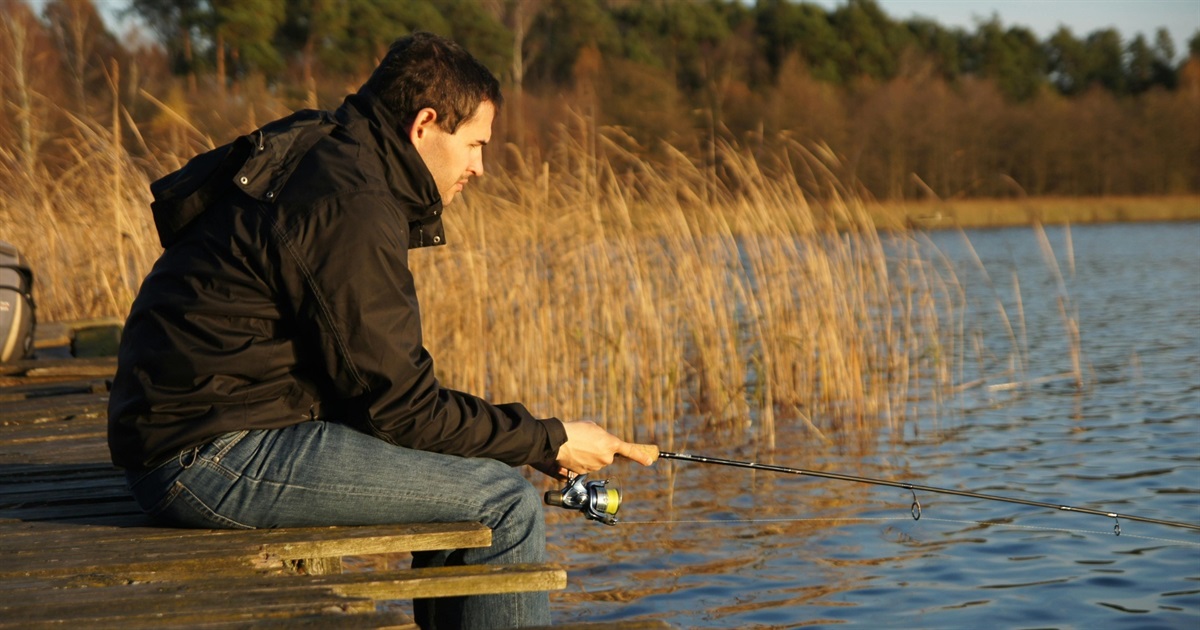 Нерестовий «термометр» та обмеження: як українцям рибалити з 1 квітня. Відео