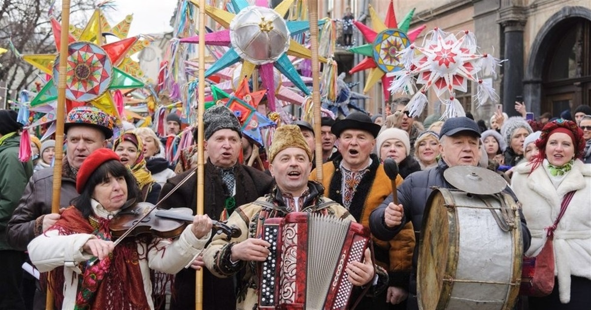 Безпека під час різдвяних свят: правоохоронці Житомирщини нагадують правила поведінки у воєнний час