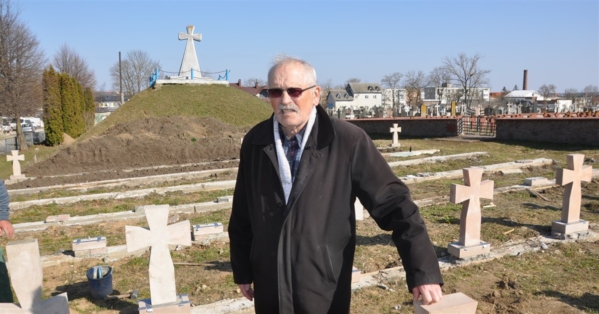 Коли мовчать хрести – говорять серця: патріотичні чортків’яни облаштовують поховання вояків УГА