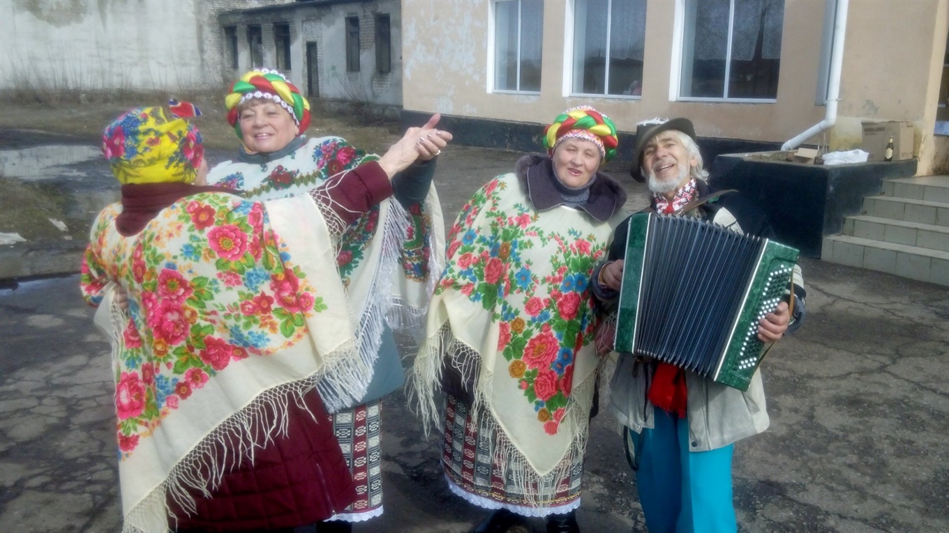Ініціативні пенсіонери з Комишувахи шукають кошти для створення Клубу активного довголіття