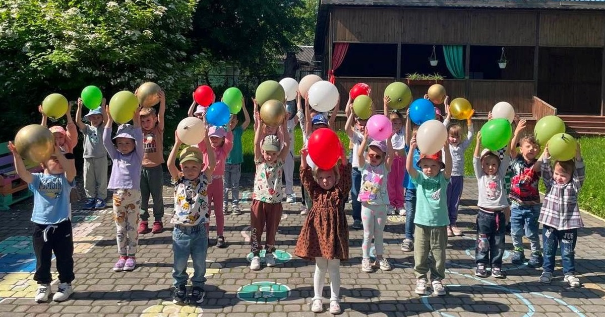 Новини воєнного часу. Про відновлення житла, подяку, подарунки та свята
