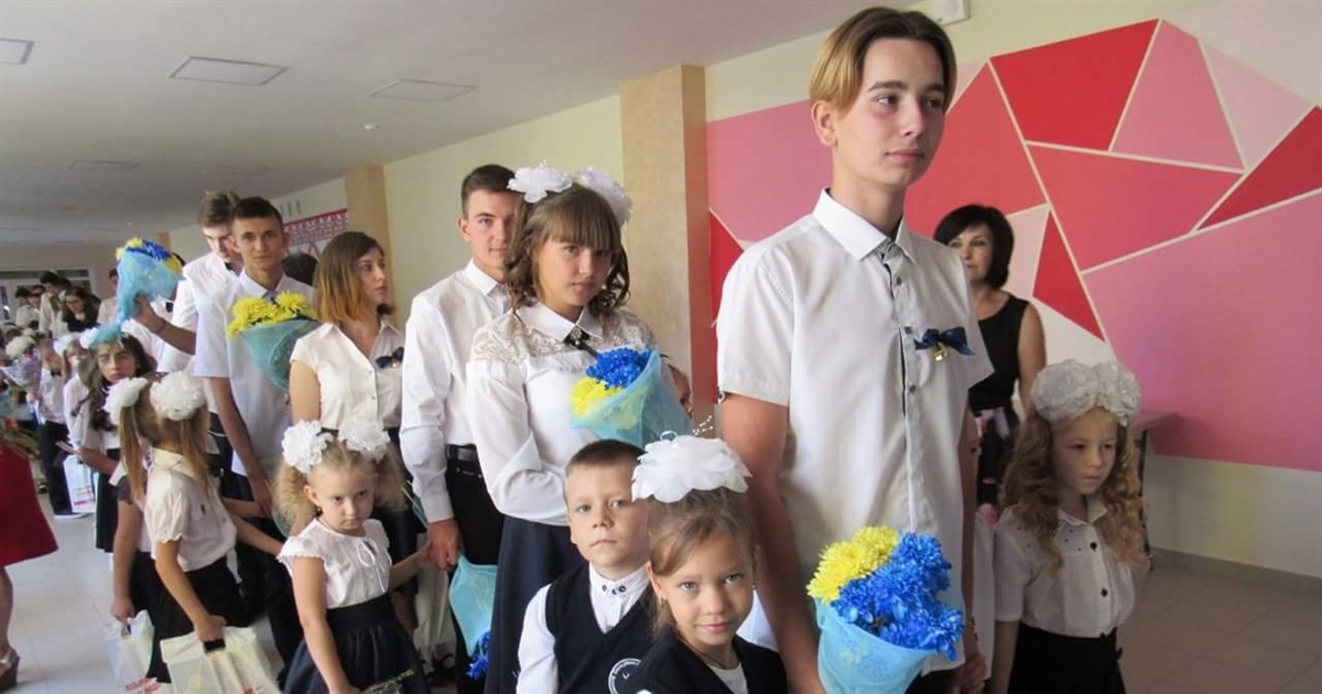 17 шкіл Волноваського району запрошують учнів на навчання в онлайн-форматі. Як записатися