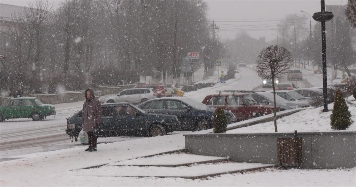 Комунальники просять городоччан без нагальної потреби не виходити з дому