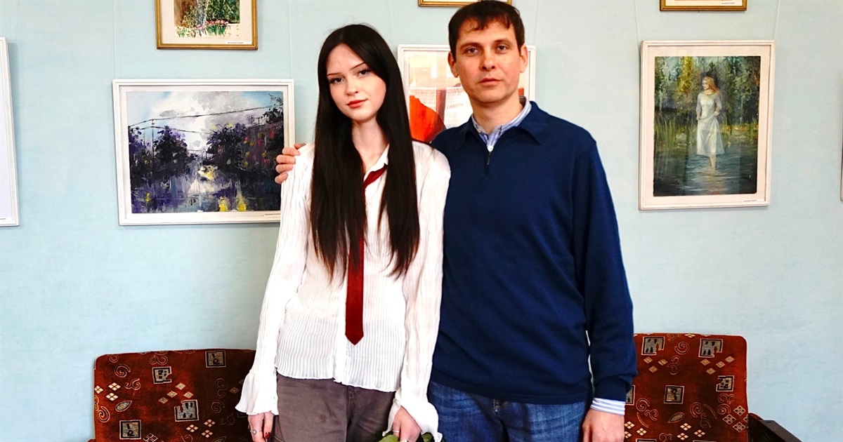 Донька успадкувала талант: переяславські художники Андрій та Карина Кузьменки відкрили виставку ФОТО