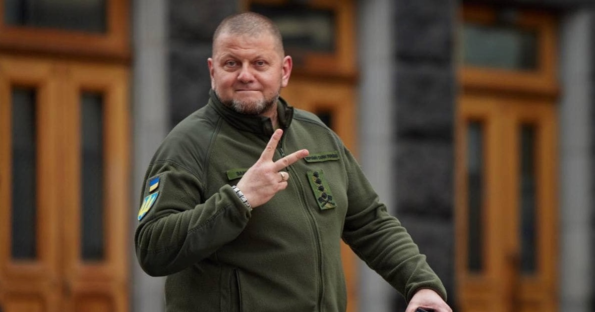 "Залізний генерал. Уроки людяності": в Україні вийде друком перша книга-біографія Валерія Залужного